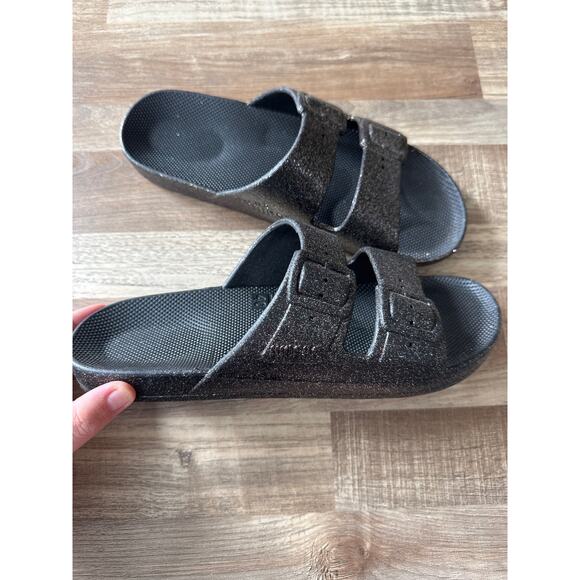 Women's Freedom Moses x Revolve Angie Slides in Black Glitter Unisex Slides 39 - Picture 3 of 5